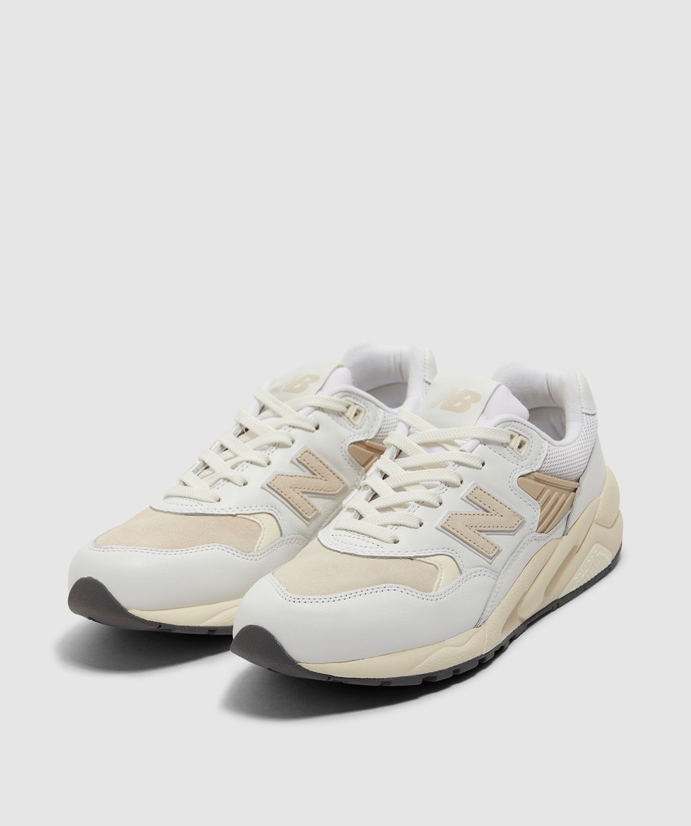 New balance 2024 cream sneakers