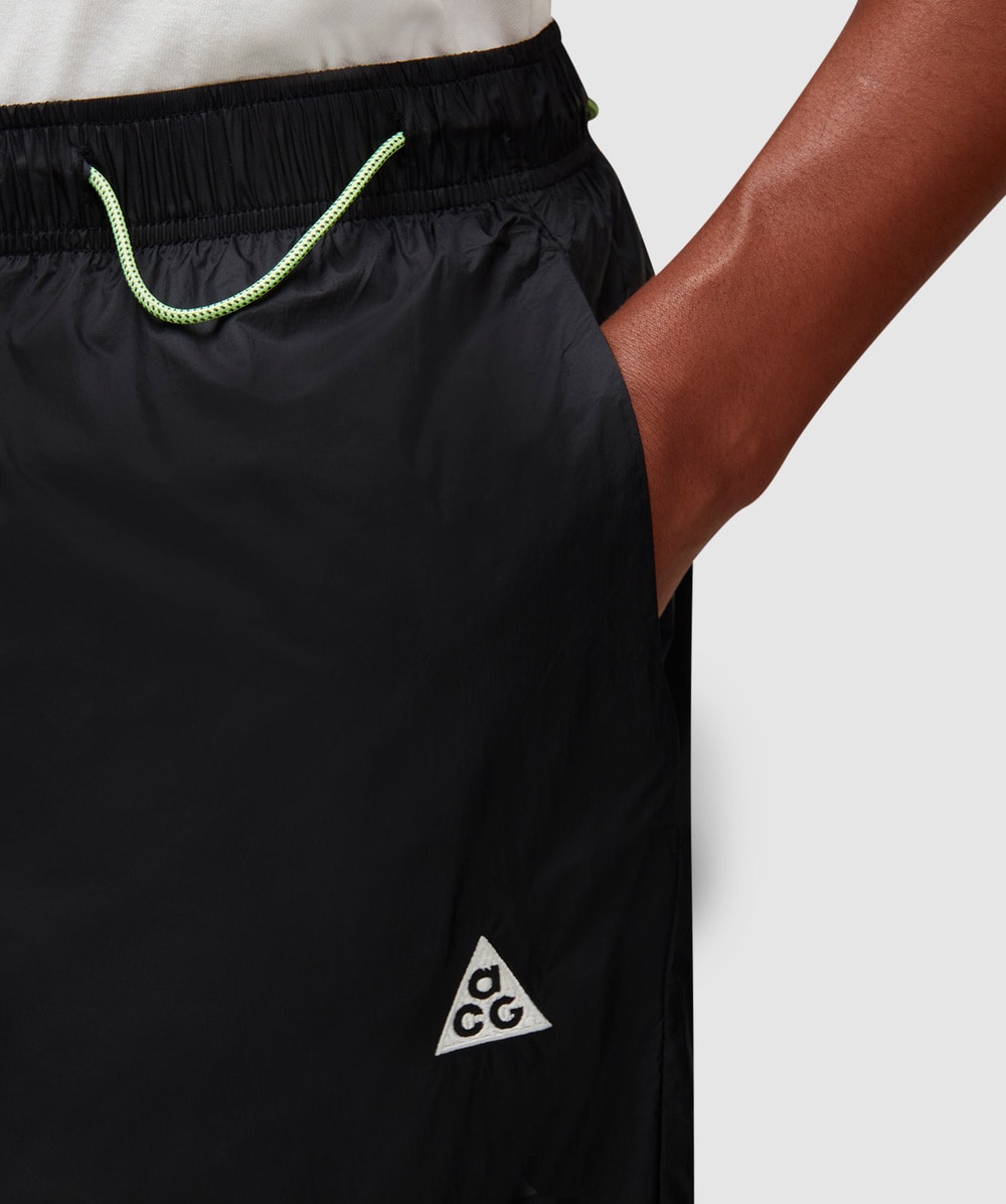 Nike insulated 2024 wind pants