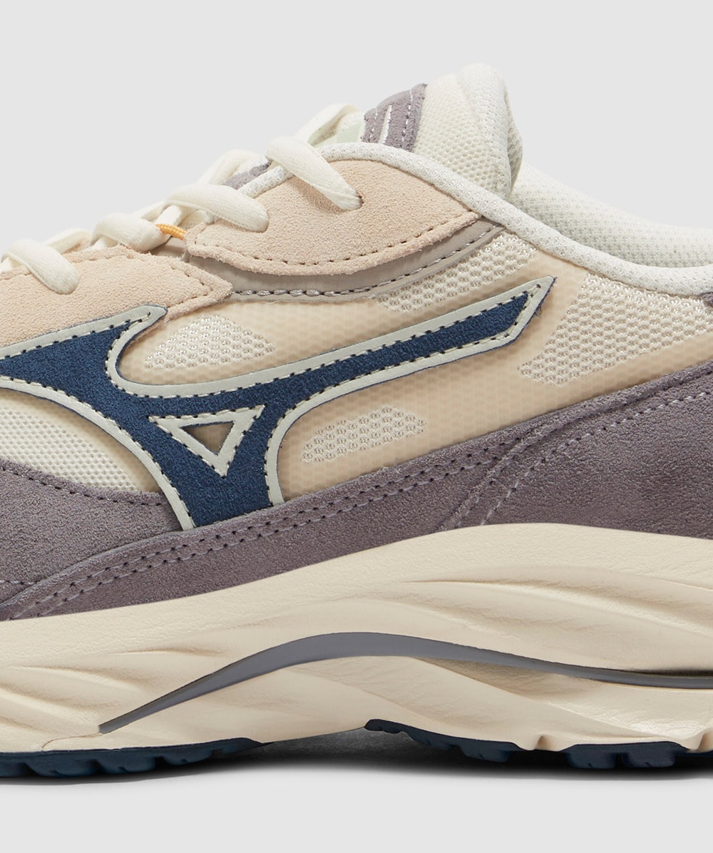 Mizuno wave runner 18 brown on sale