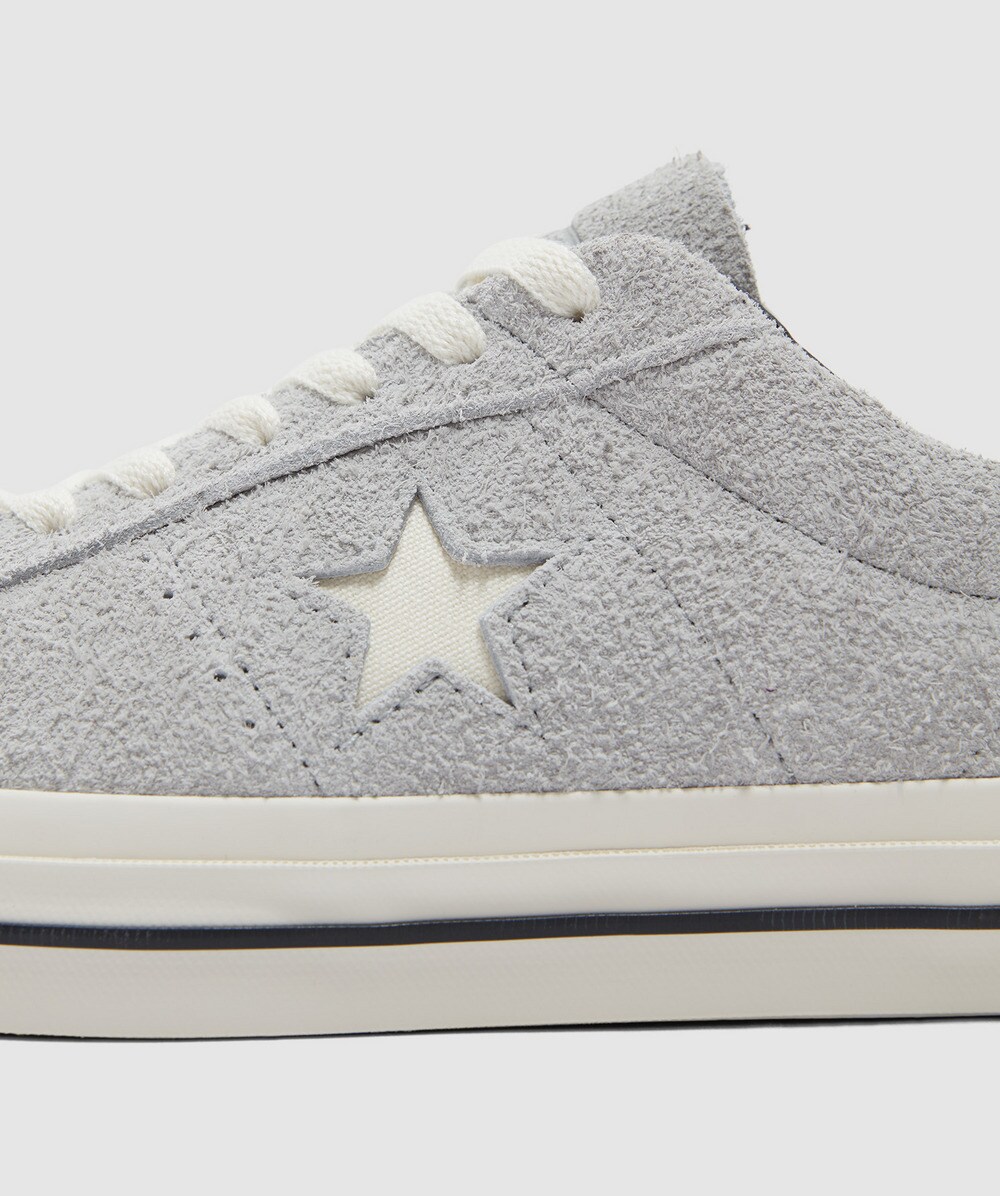 Silver converse one on sale star