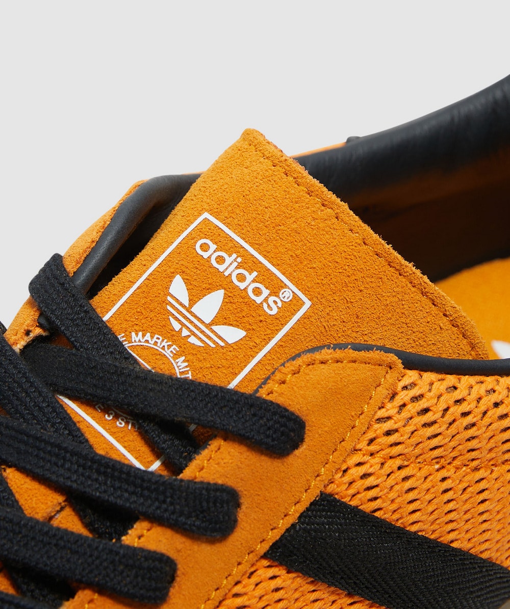 Orange and black gazelles deals