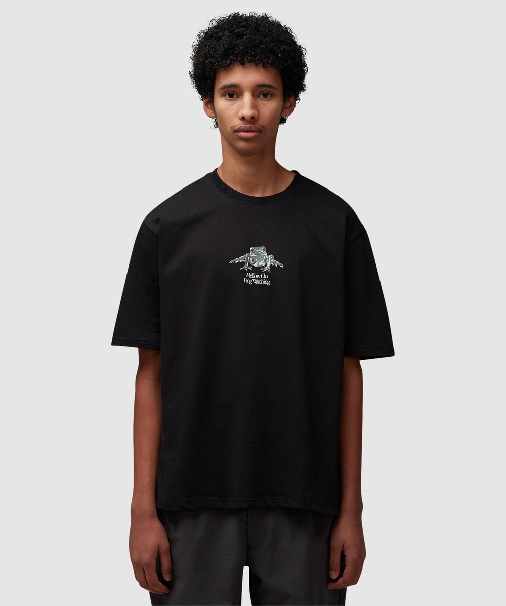 Mellow Clo Frog Watching T-shirt In Black