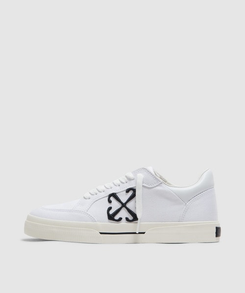 Off-White c/o Virgil Abloh | Featured Footwear Brands | Footwear |  SEVENSTORE